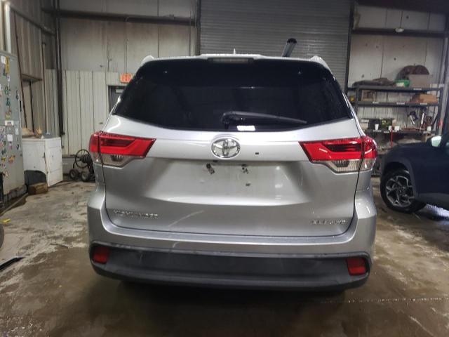 Photo 6 from auction – 2019 TOYOTA HIGHLANDER with VIN 5TDJZRFH9KS712163
