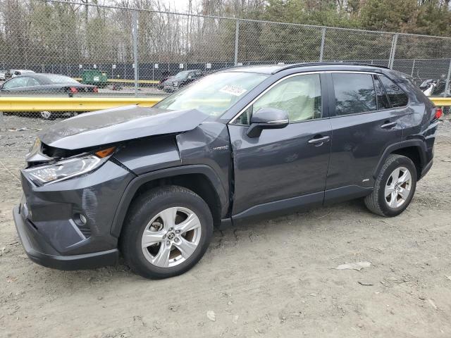 Photo 1 from auction – 2021 TOYOTA RAV4 XLE with VIN JTMR6RFVXMD018694