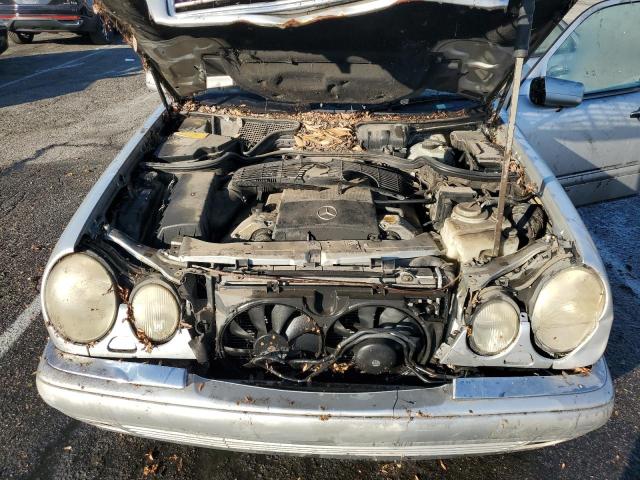 Photo 11 from auction – 1997 MERCEDES-BENZ E 420 with VIN WDBJF72F7VA453786