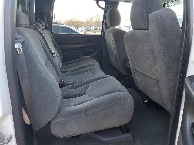 Photo 10 from auction – 2004 CHEVROLET SILVERADO with VIN 2GCEK13T541399929