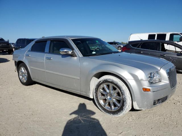 Photo 4 from auction – 2007 CHRYSLER 300 C with VIN 2C3KA53G07H896063