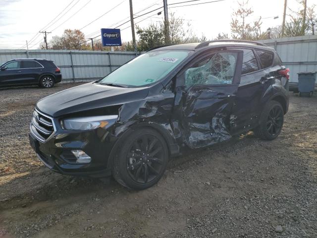 FORD ESCAPE SE 2018 with VIN 1FMCU9GD1JUD46255 - Photo from auction