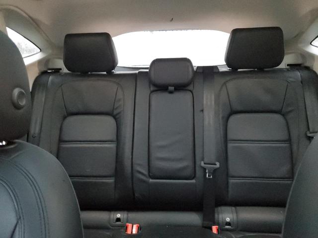 Снимка 10 от търг – 2018 JAGUAR E-PACE S с VIN SADFJ2FX3J1Z05193