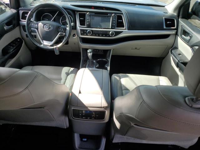 Photo 8 from auction – 2018 TOYOTA HIGHLANDER with VIN 5TDKZRFH8JS283388