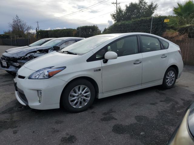 TOYOTA PRIUS PLUG 2014 with VIN JTDKN3DP9E3063073 - Photo from auction