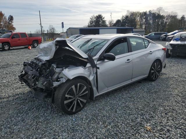 NISSAN ALTIMA SR 2019 with VIN 1N4BL4CVXKC230635 - Photo from auction