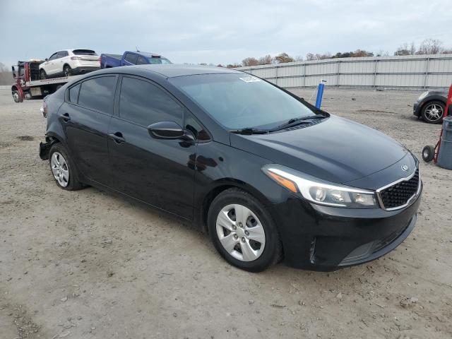 Photo 4 from auction – 2017 KIA FORTE LX with VIN 3KPFK4A71HE063439