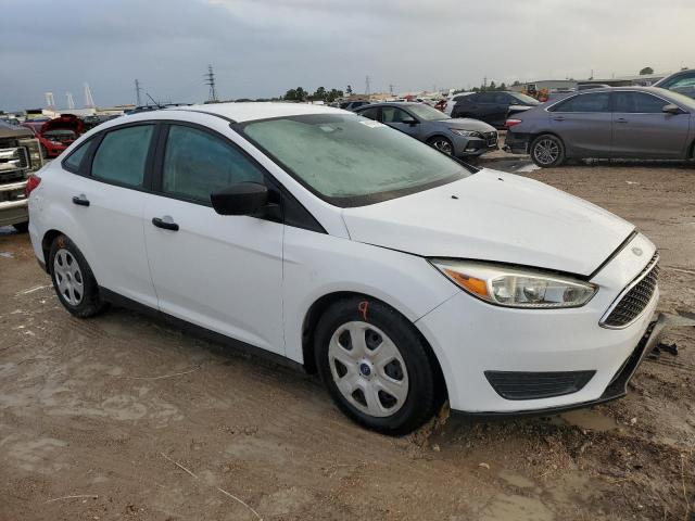 Photo 4 from auction – 2015 FORD FOCUS S with VIN 1FADP3E21FL350291