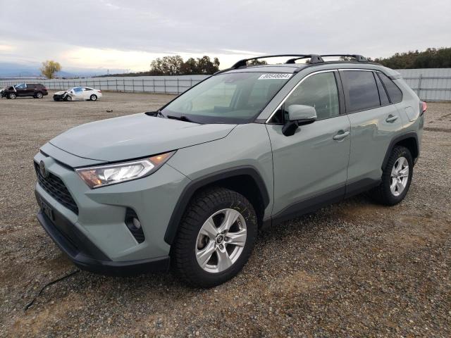 TOYOTA RAV4 XLE 2019 con VIN JTMP1RFV5KD506907 - Foto de la subasta