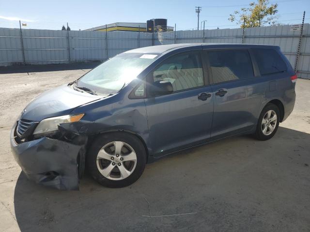 TOYOTA SIENNA 2014 with VIN 5TDZK3DC7ES433651 - Photo from auction