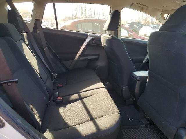 Photo 11 from auction – 2018 TOYOTA RAV4 LE with VIN JTMBFREV6JJ718650