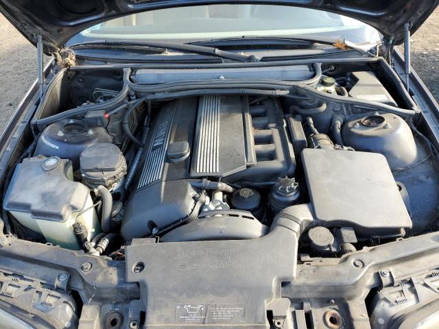Photo 11 from auction – 2002 BMW 325 XI with VIN WBAEU33472PF66631