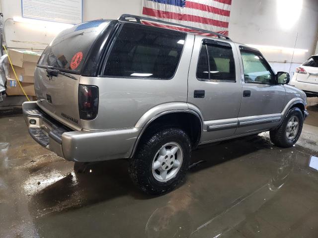 Photo 3 from auction – 2000 CHEVROLET BLAZER with VIN 1GNDT13W3Y2216351