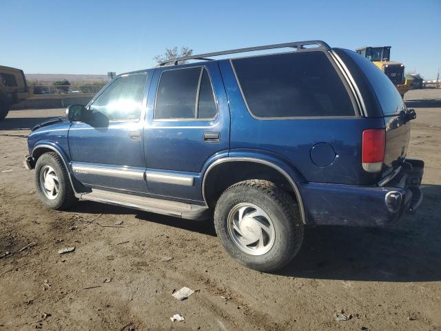 Photo 2 from auction – 2000 CHEVROLET BLAZER with VIN 1GNDT13W2Y2249602
