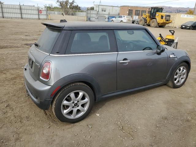 Photo 3 from auction – 2009 MINI COOPER S with VIN WMWMF73599TT96910