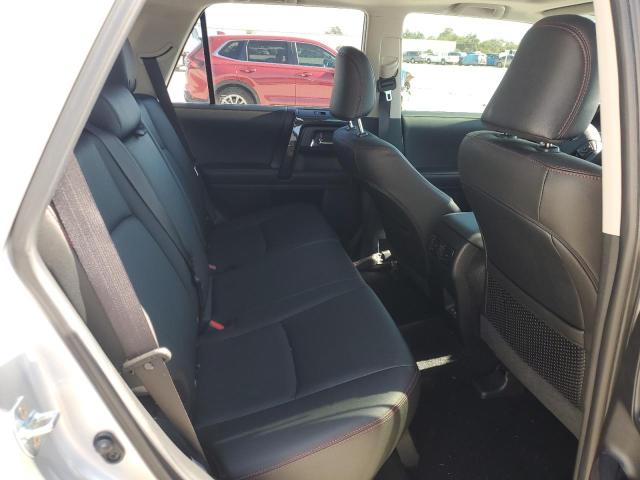 Photo 11 from auction – 2024 TOYOTA 4RUNNER SR with VIN JTERU5JRXR6263799