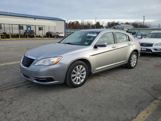 CHRYSLER 200 TOURIN 2014 with VIN 1C3CCBBB8EN198565 - Photo from auction