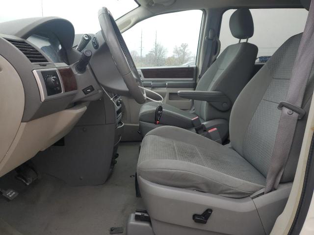 Photo 7 from auction – 2010 CHRYSLER TOWN & COU with VIN 2A4RR5D16AR132128