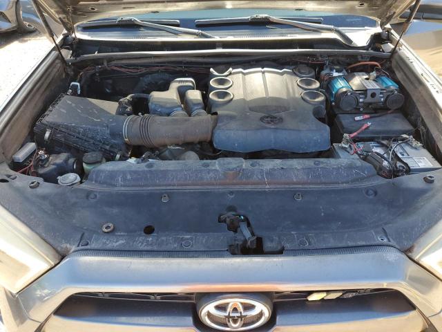 Photo 12 from auction – 2018 TOYOTA 4RUNNER SR with VIN JTEBU5JR2J5522684