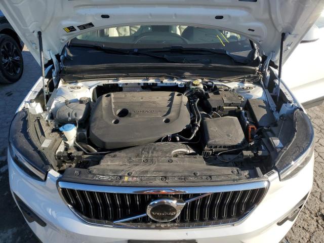 Photo 12 from auction – 2023 VOLVO XC40 PLUS with VIN YV4L12UN9P2911905