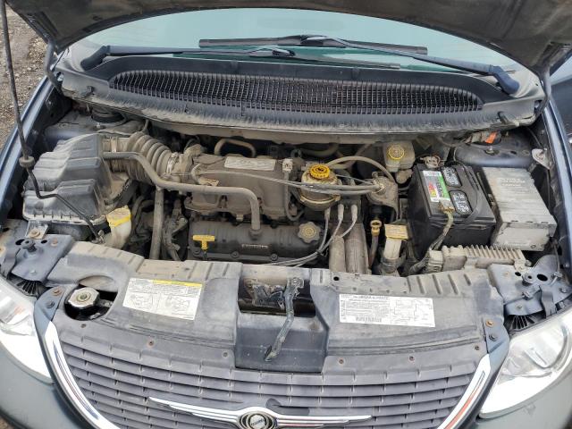 Photo 12 from auction – 2002 CHRYSLER TOWN & COU with VIN 2C4GP54L02R757212