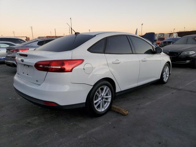 Photo 3 from auction – 2015 FORD FOCUS SE with VIN 1FADP3F21FL261996