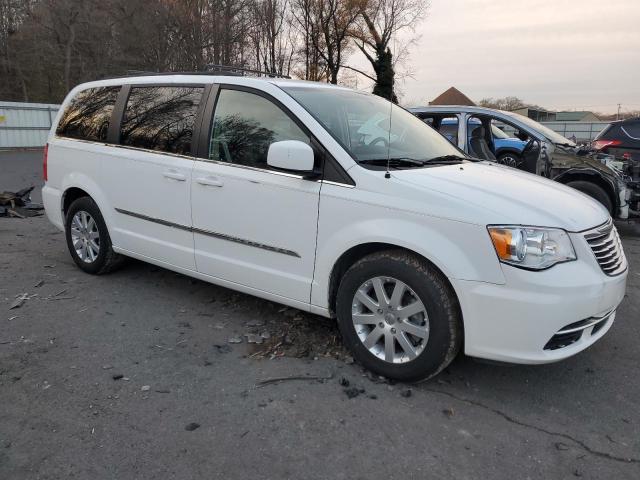 Photo 4 from auction – 2015 CHRYSLER TOWN & COU with VIN 2C4RC1BG6FR727172