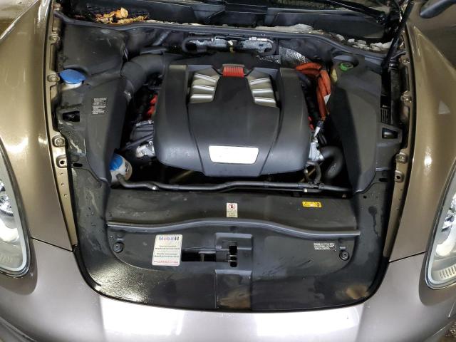 Photo 12 from auction – 2011 PORSCHE CAYENNE S with VIN WP1AE2A24BLA92313