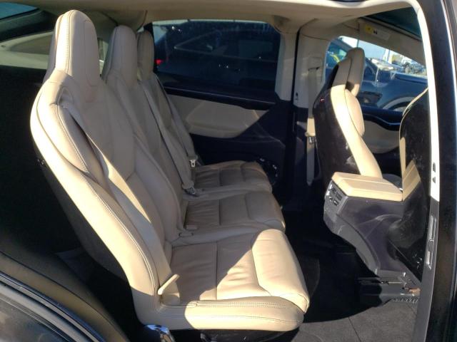 Photo 11 from auction – 2016 TESLA MODEL X with VIN 5YJXCAE29GF023830