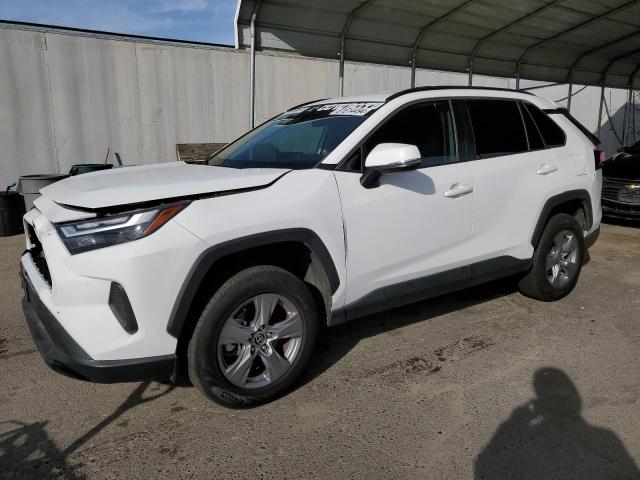 TOYOTA RAV4 XLE 2022 with VIN 2T3P1RFV2NC280463 - Photo from auction