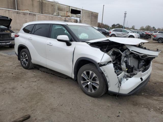 Photo 4 from auction – 2023 TOYOTA HIGHLANDER with VIN 5TDKDRAHXPS518842