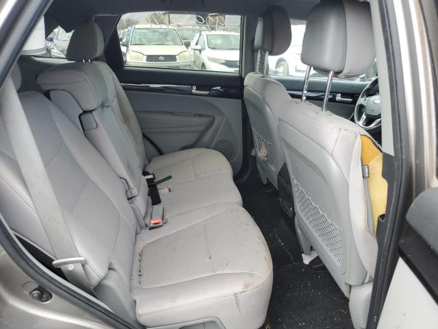 Photo 11 from auction – 2015 KIA SORENTO LX with VIN 5XYKTDA77FG620706