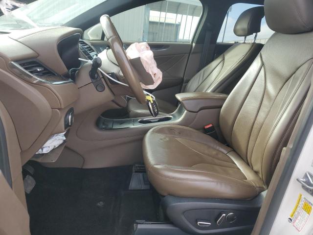 Photo 7 from auction – 2017 LINCOLN MKC RESERV with VIN 5LMCJ3D99HUL16739