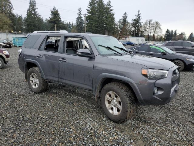 Снимка 4 от търг – 2018 TOYOTA 4RUNNER SR с VIN JTEBU5JR0J5565792