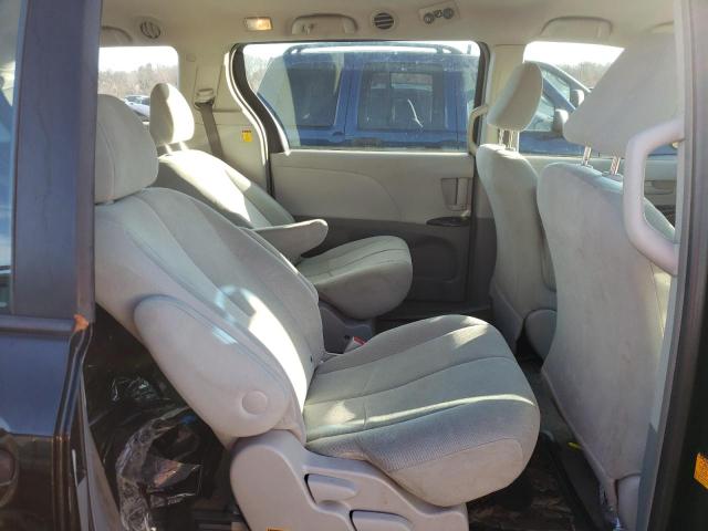Photo 11 from auction – 2011 TOYOTA SIENNA with VIN 5TDZK3DC4BS052092