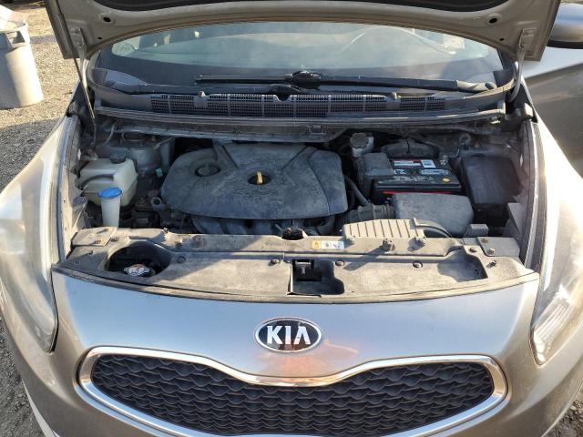 Photo 12 from auction – 2014 KIA RONDO with VIN KNAHT8A32E7066210
