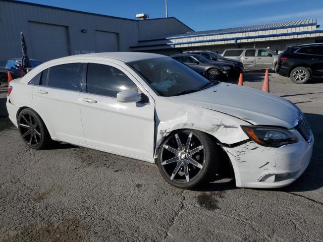 Photo 4 from auction – 2013 CHRYSLER 200 TOURIN with VIN 1C3CCBBB6DN656862