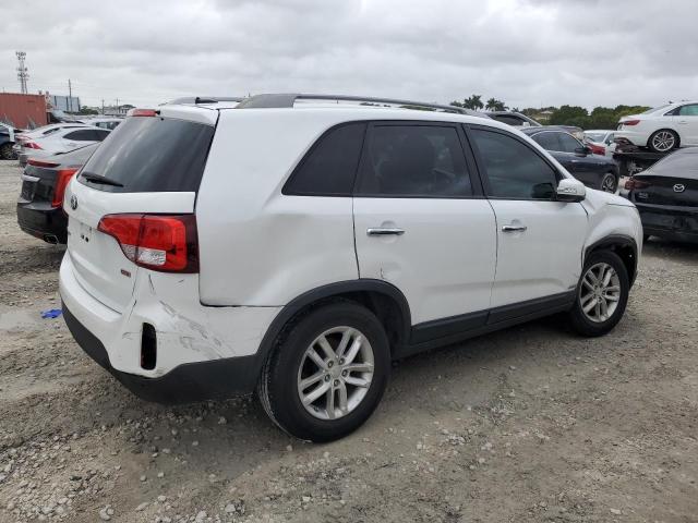 Photo 3 from auction – 2015 KIA SORENTO LX with VIN 5XYKTDA66FG649640
