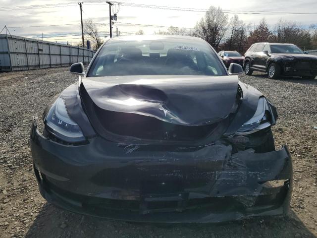 Photo 5 from auction – 2018 TESLA MODEL 3 with VIN 5YJ3E1EBXJF145211