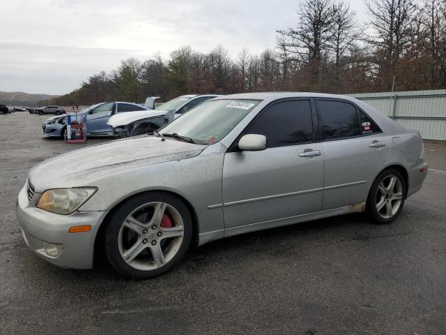 LEXUS IS 300 2001 with VIN JTHBD182610025462 - Photo from auction