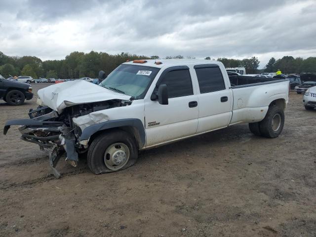 CHEVROLET SILVERADO 2002 with VIN 1GCJK33182F189159 - Photo from auction