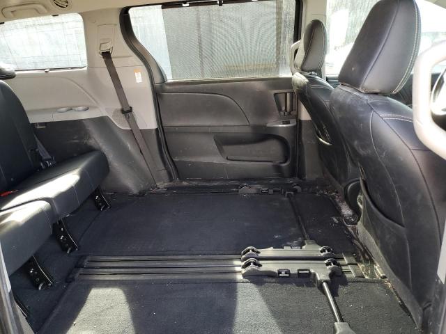 Photo 11 from auction – 2016 TOYOTA SIENNA SE with VIN 5TDXK3DC1GS735236