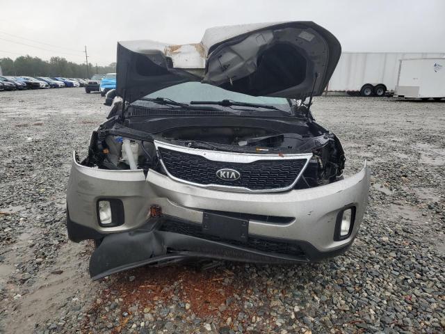 Photo 5 from auction – 2015 KIA SORENTO LX with VIN 5XYKT3A68FG604273