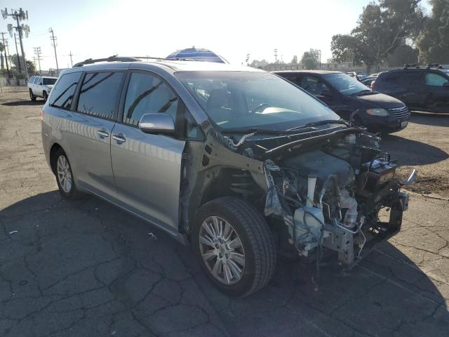 Photo 4 from auction – 2014 TOYOTA SIENNA XLE with VIN 5TDYK3DC5ES506060
