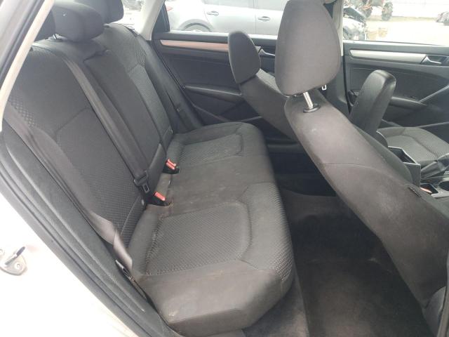 Photo 10 from auction – 2014 VOLKSWAGEN PASSAT S with VIN 1VWAS7A30EC105639