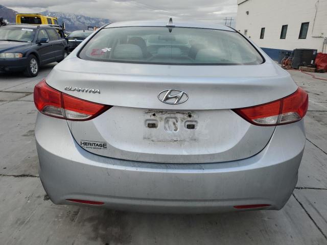 Photo 6 from auction – 2012 HYUNDAI ELANTRA GL with VIN 5NPDH4AE8CH148545
