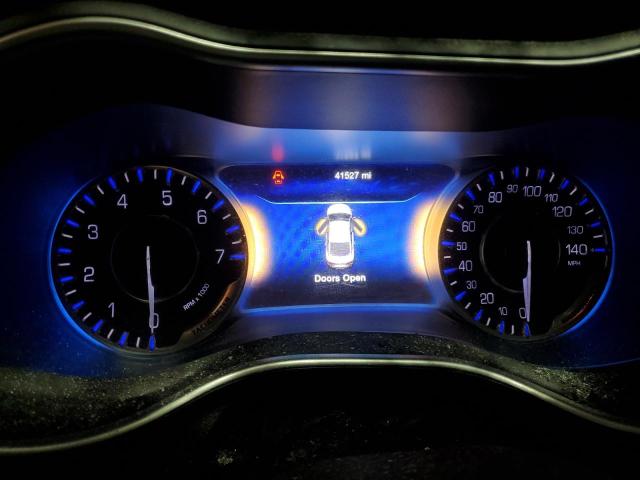 Photo 9 from auction – 2015 CHRYSLER 200 C with VIN 1C3CCCCB4FN532032