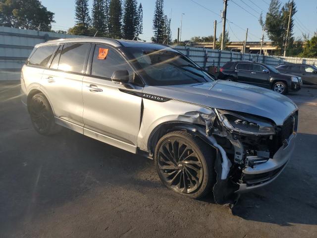 Photo 4 from auction – 2023 LINCOLN AVIATOR RE with VIN 5LM5J7XC6PGL23152