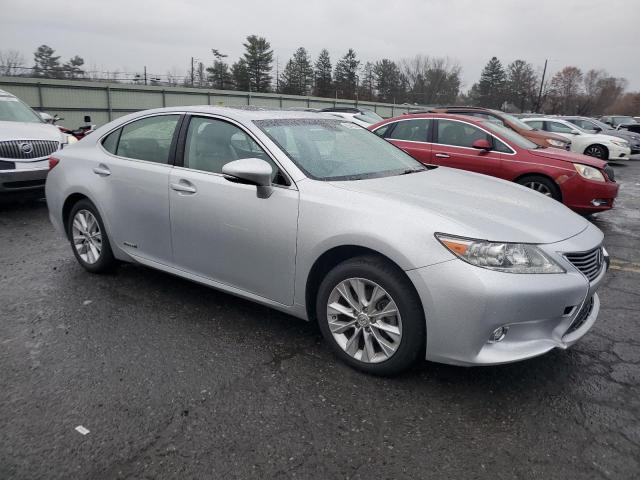 Photo 4 from auction – 2014 LEXUS ES 300H with VIN JTHBW1GG6E2055742