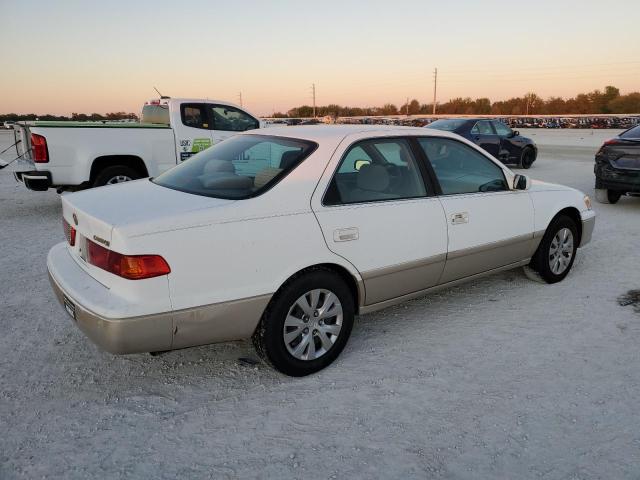 Photo 3 from auction – 2000 TOYOTA CAMRY with VIN 4T1BG22K7YU990143